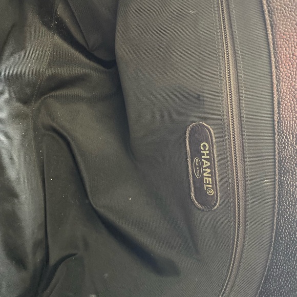 Preowned CHANEL vintage jumbo flap CC turnlock caviar shoulder chain tote bag - Picture 13 of 16